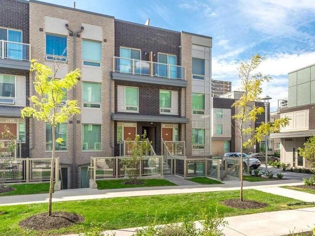 230 - 7 Applewood Lane, Townhouse with 2 bedrooms, 2 bathrooms and 1 parking in Toronto ON | Image 1