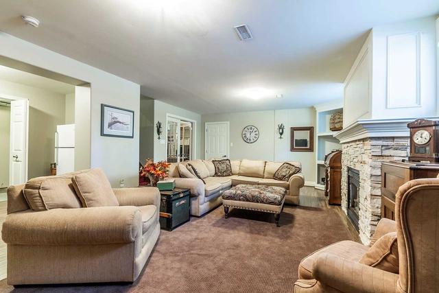 5542 Twelve Mile Tr, House detached with 3 bedrooms, 4 bathrooms and 8 parking in Burlington ON | Image 32