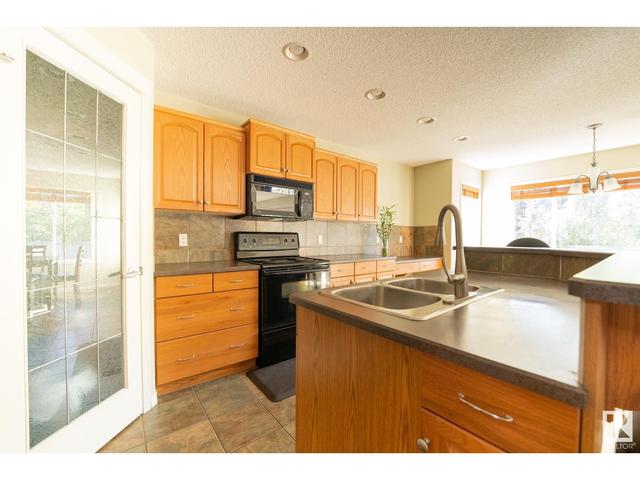 1040 Rutherford Place Sw Sw, House detached with 3 bedrooms, 2 bathrooms and null parking in Edmonton AB | Image 2