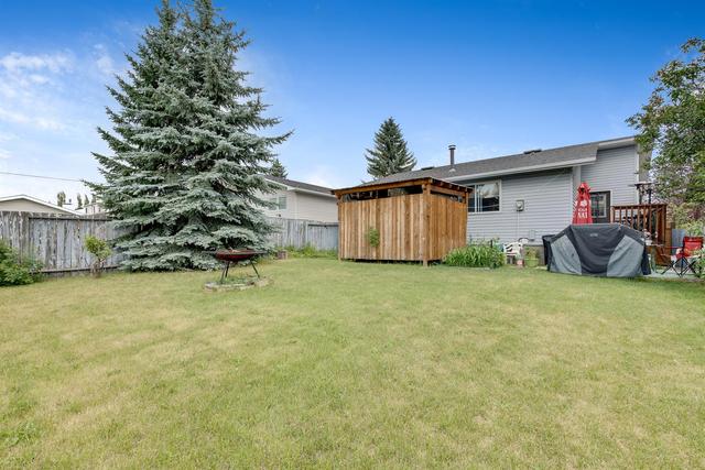 268 Woodbine Boulevard Sw, House detached with 5 bedrooms, 3 bathrooms and 4 parking in Calgary AB | Image 35