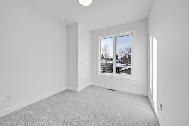 2429 35 Street Sw, House detached with 4 bedrooms, 3 bathrooms and 2 parking in Calgary AB | Image 30