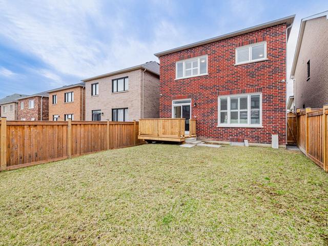 11 Grinnel Rd, House detached with 3 bedrooms, 3 bathrooms and 3 parking in East Gwillimbury ON | Image 33