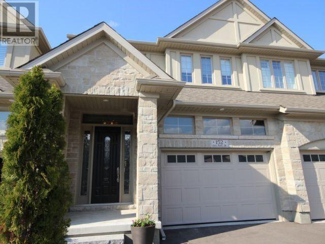 152 Oak Park Dr, House attached with 3 bedrooms, 3 bathrooms and 2 parking in Waterloo ON | Image 1