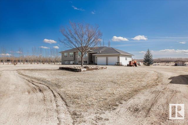 28159 Twp Rd 484, House detached with 5 bedrooms, 3 bathrooms and null parking in Leduc County AB | Image 7