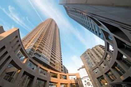1201 - 2191 Yonge St, Condo with 1 bedrooms, 2 bathrooms and 1 parking in Toronto ON | Image 2