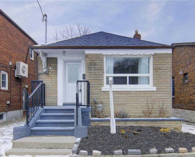 1409 Woodbine Ave, House detached with 2 bedrooms, 2 bathrooms and 2 parking in Toronto ON | Image 1