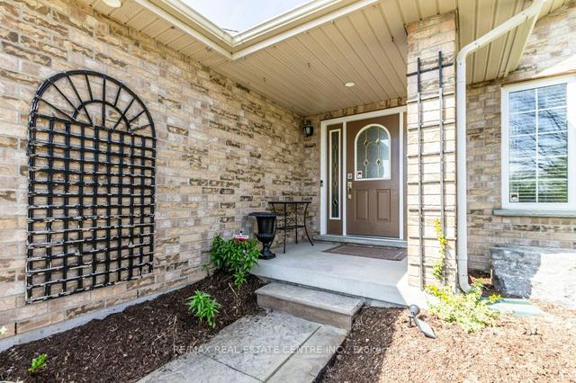 161 Downey Rd S, House detached with 7 bedrooms, 5 bathrooms and 6 parking in Guelph ON | Image 23