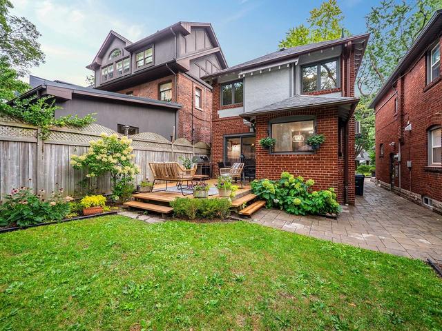 20 Balsam Rd, House detached with 3 bedrooms, 2 bathrooms and 2 parking in Toronto ON | Image 23