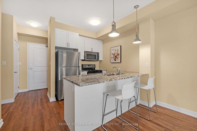 303 - 35 Southshore Cres, Condo with 1 bedrooms, 1 bathrooms and 1 parking in Hamilton ON | Image 10
