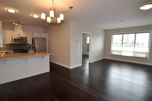 204 - 2755 109 St Nw, Condo with 2 bedrooms, 1 bathrooms and 1 parking in Edmonton AB | Image 3