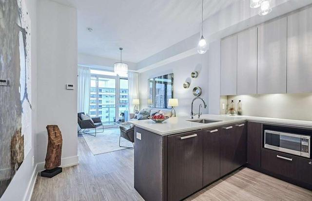 09 - 1830 Bloor St W, Condo with 1 bedrooms, 2 bathrooms and 1 parking in Toronto ON | Image 4