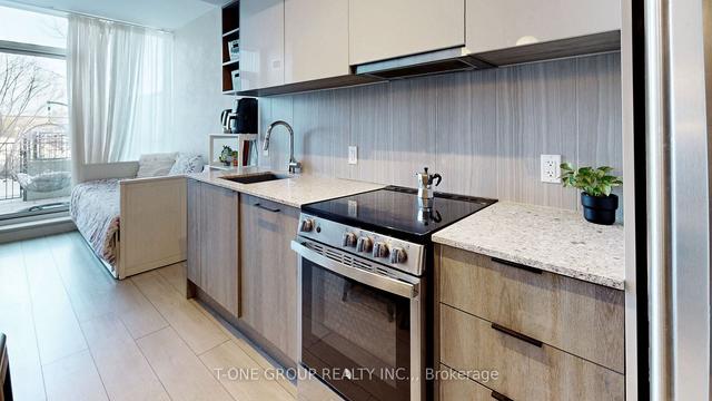 113 - 31 Tippett Rd, Condo with 2 bedrooms, 2 bathrooms and 2 parking in Toronto ON | Image 34