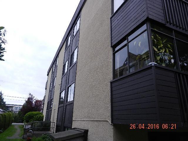 110 - 1012 Collinson St, Condo with 2 bedrooms, 2 bathrooms and 1 parking in Victoria BC | Image 3