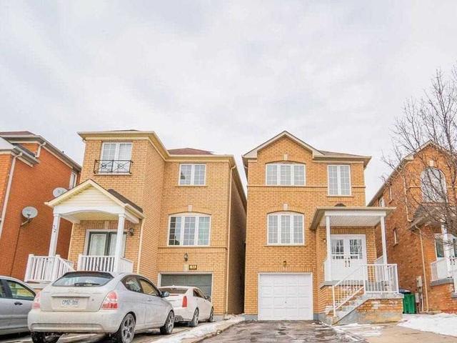 50 Domenico Cres, House detached with 3 bedrooms, 3 bathrooms and 2 parking in Brampton ON | Image 1