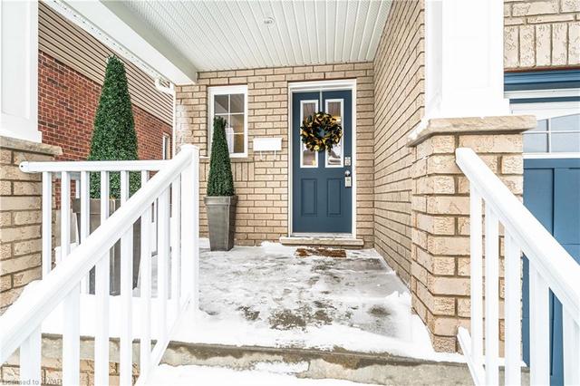 35 Spring Creek Street, House detached with 3 bedrooms, 3 bathrooms and 4 parking in Kitchener ON | Image 4