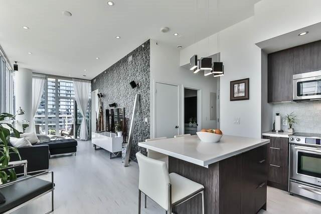 Ph01 - 478 King St W, Condo with 2 bedrooms, 2 bathrooms and 1 parking in Toronto ON | Image 7