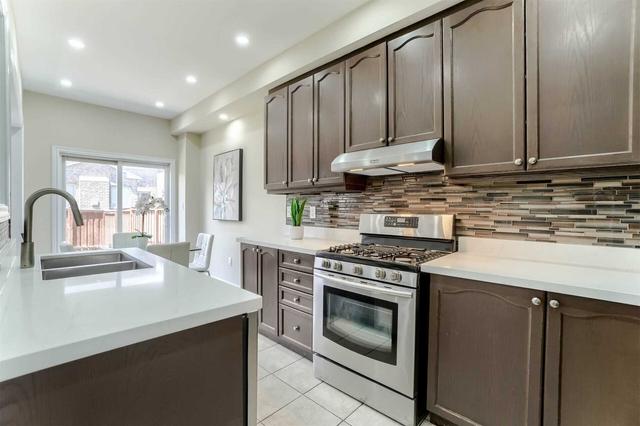 30 Washburn Rd, House semidetached with 3 bedrooms, 4 bathrooms and 4 parking in Brampton ON | Image 6
