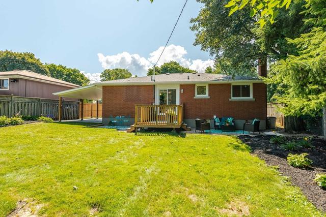 11 Trelawne Dr, House detached with 3 bedrooms, 2 bathrooms and 6 parking in St. Catharines ON | Image 20