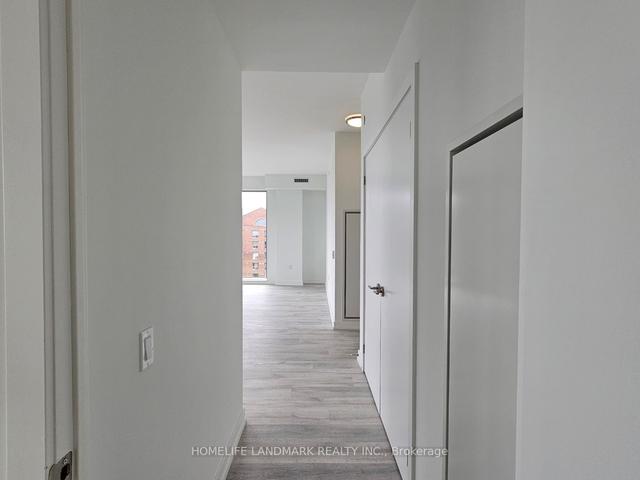 s1006 - 8 Olympic Garden Dr, Condo with 3 bedrooms, 2 bathrooms and 1 parking in Toronto ON | Image 24