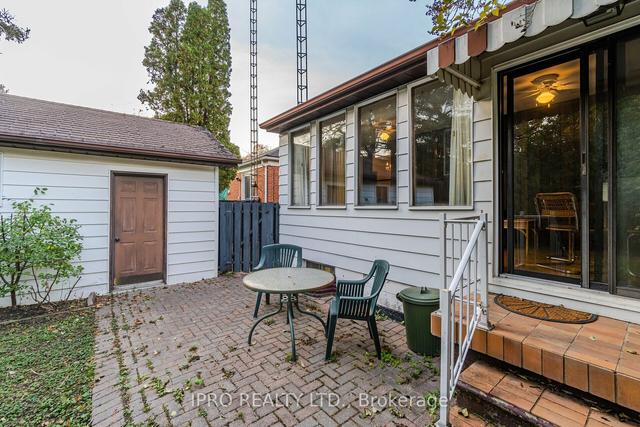 27 Madawaska Ave, House detached with 2 bedrooms, 2 bathrooms and 5 parking in Toronto ON | Image 31