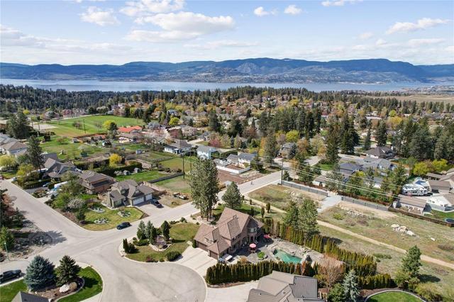 1652 Elridge Court, House detached with 6 bedrooms, 3 bathrooms and null parking in Kelowna BC | Image 45