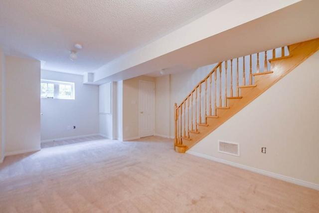 265 Torbarrie Rd, House attached with 3 bedrooms, 3 bathrooms and 2 parking in Toronto ON | Image 8