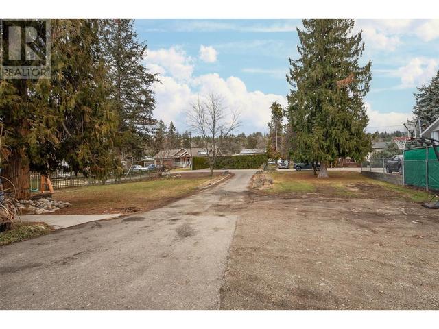 4644 Fordham Road, House detached with 5 bedrooms, 2 bathrooms and 11 parking in Kelowna BC | Image 54
