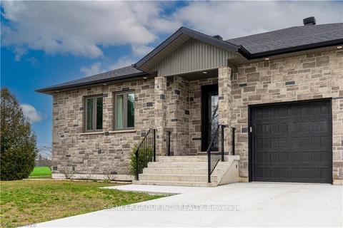 377 10 Concession Rd, Norfolk, ON, N0E1G0 | Card Image