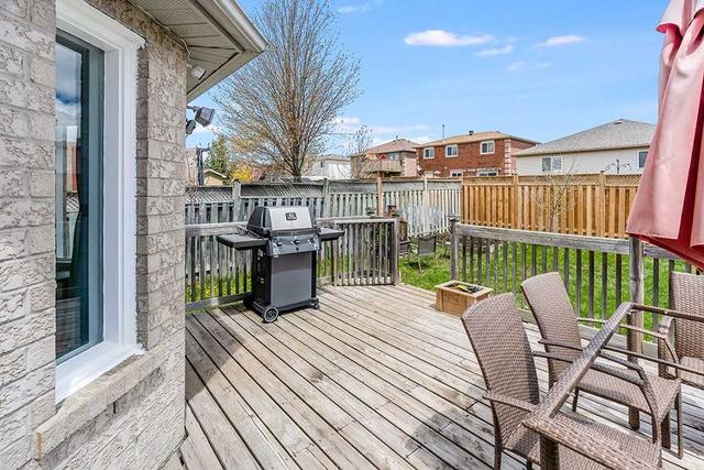 68 Rundle Cres, House attached with 3 bedrooms, 3 bathrooms and 3 parking in Barrie ON | Image 15