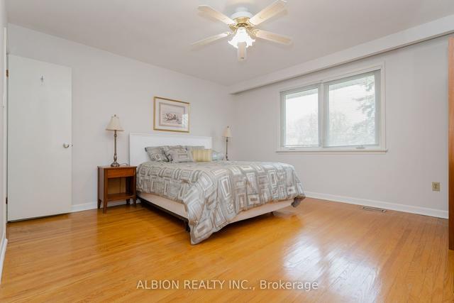 52 Hunting Rdge, House detached with 3 bedrooms, 3 bathrooms and 6 parking in Toronto ON | Image 8