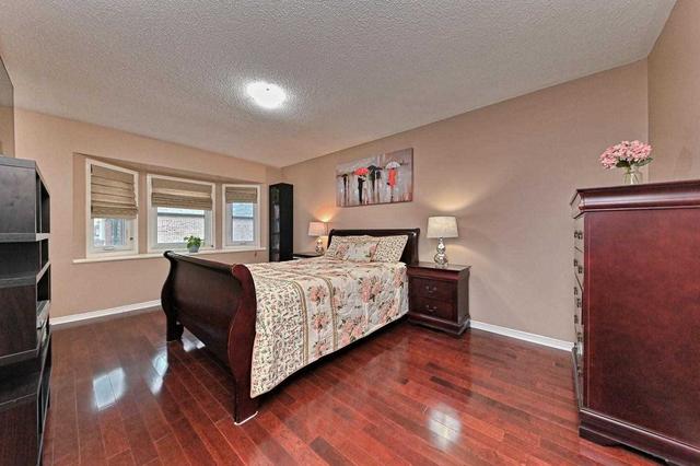 5 Chipmunk Cres, House detached with 3 bedrooms, 4 bathrooms and 6 parking in Brampton ON | Image 8