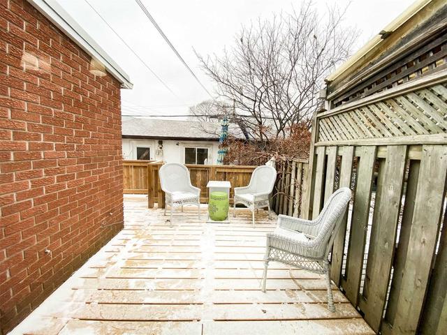 main - 122 Crawford St, House semidetached with 1 bedrooms, 1 bathrooms and 0 parking in Toronto ON | Image 9