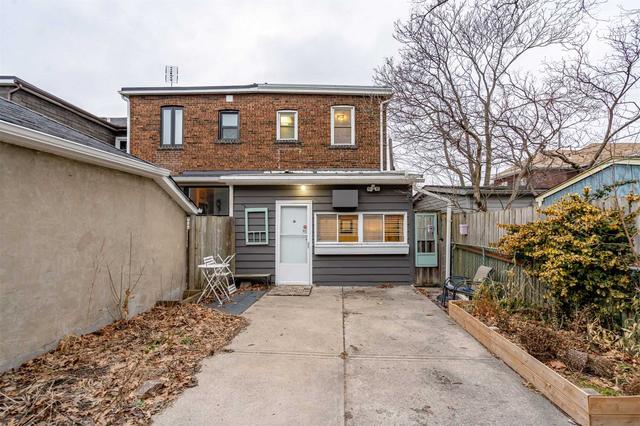 553 Strathmore Blvd, House semidetached with 3 bedrooms, 1 bathrooms and 1 parking in Toronto ON | Image 14
