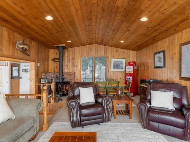 1048 Lawland Heights Rd, House detached with 2 bedrooms, 2 bathrooms and 6 parking in Gravenhurst ON | Image 39