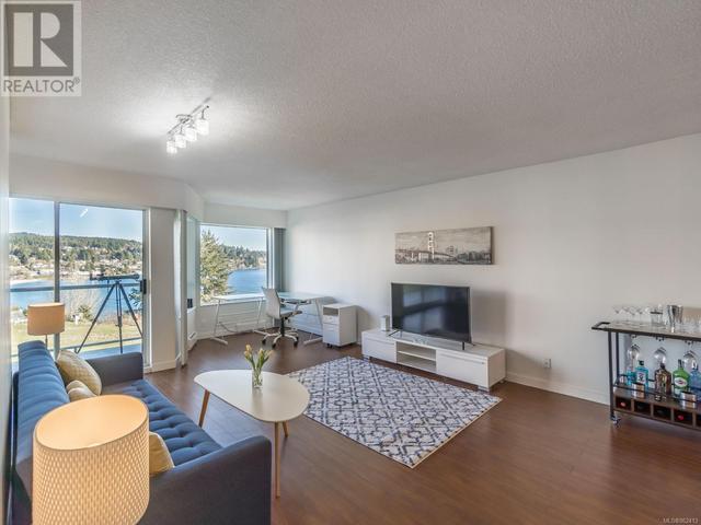 205 - 2560 Departure Bay Rd, Condo with 2 bedrooms, 2 bathrooms and 2 parking in Nanaimo BC | Image 3