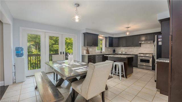 17 Hoodless Court, House detached with 7 bedrooms, 4 bathrooms and 4 parking in Brantford ON | Image 19