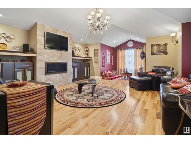2453 Cameron Ravine Dr Nw, House detached with 6 bedrooms, 5 bathrooms and null parking in Edmonton AB | Image 33