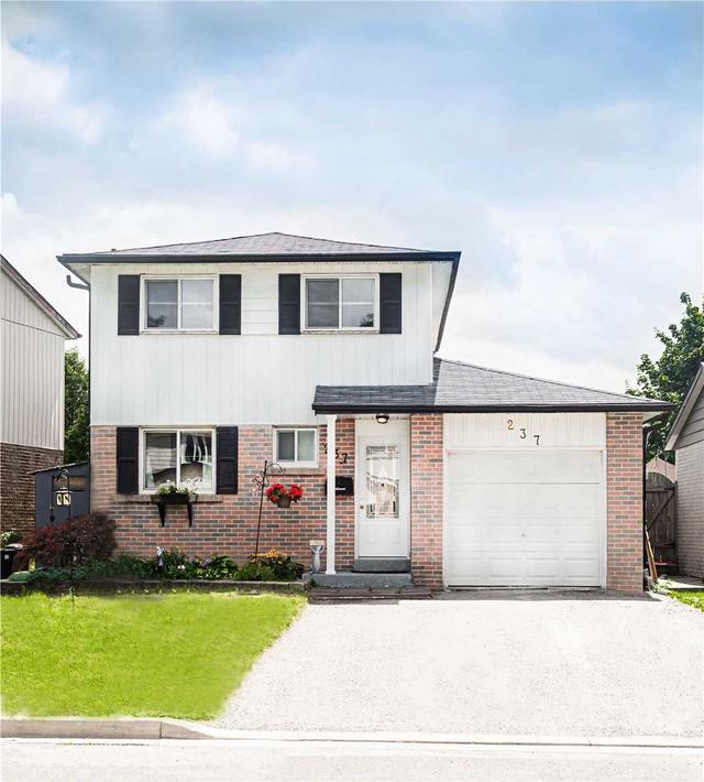 237 Thoms Cres, House detached with 3 bedrooms, 3 bathrooms and 4 parking in Newmarket ON | Image 1