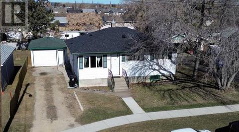 4810 Lorne Avenue, House detached with 3 bedrooms, 2 bathrooms and 4 parking in Blackfalds AB | Card Image