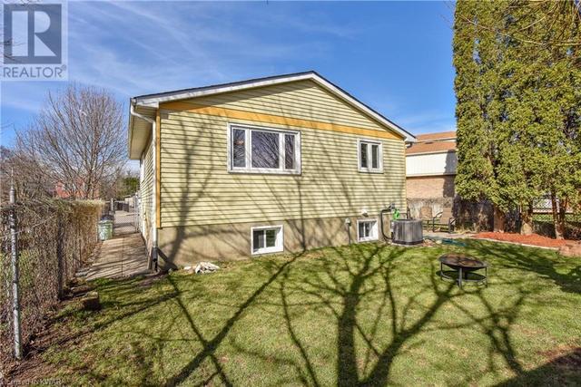 18 Dolman Court, House detached with 3 bedrooms, 2 bathrooms and null parking in Cambridge ON | Image 31