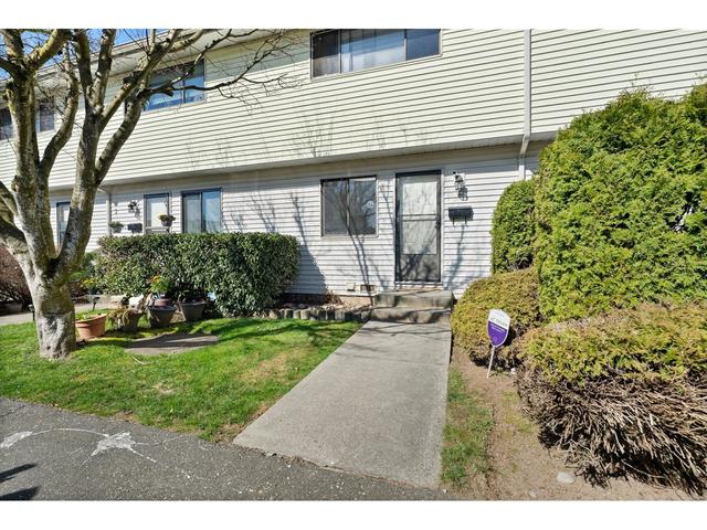 6 - 5351 200 Street, House attached with 3 bedrooms, 1 bathrooms and 1 parking in Langley BC | Image 2