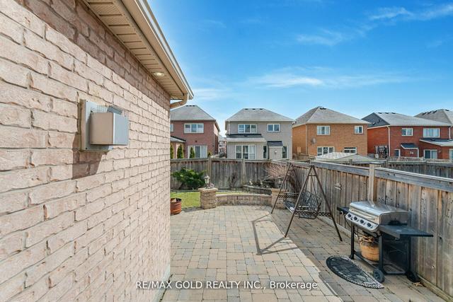 12 Ridgehaven Crt, House detached with 4 bedrooms, 5 bathrooms and 6 parking in Brampton ON | Image 29