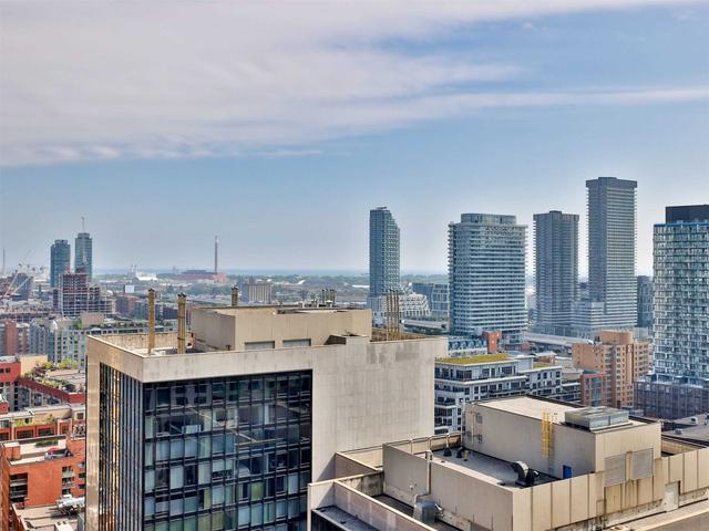 2003 - 7 King St E, Condo with 2 bedrooms, 2 bathrooms and 1 parking in Toronto ON | Image 22