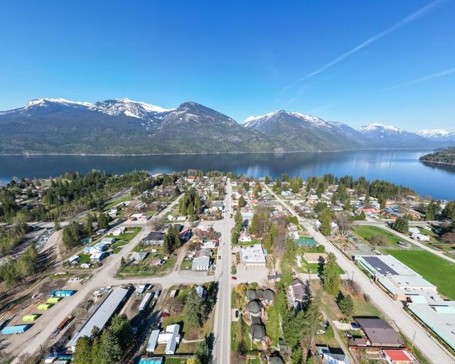 513 6th Avenue, House detached with 2 bedrooms, 1 bathrooms and null parking in New Denver BC | Image 43