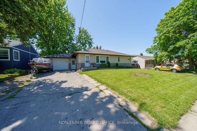 4382 Central Ave, House detached with 3 bedrooms, 2 bathrooms and 5 parking in Lincoln ON | Image 1