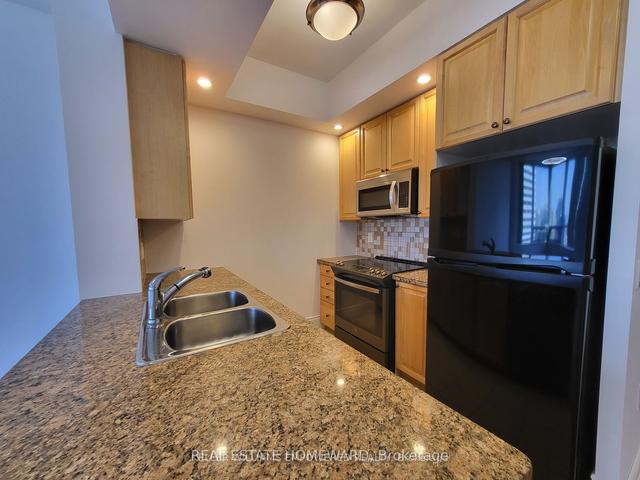 2620 - 500 Doris Ave, Condo with 1 bedrooms, 1 bathrooms and 1 parking in Toronto ON | Image 4