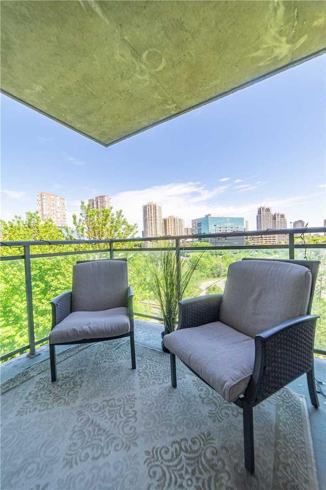 513 - 120 Dallimore Circ, Condo with 1 bedrooms, 1 bathrooms and 1 parking in Toronto ON | Image 4