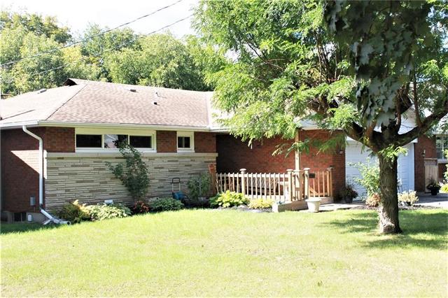 38 Kenworth Drive, House detached with 3 bedrooms, 1 bathrooms and 4 parking in St. Catharines ON | Card Image
