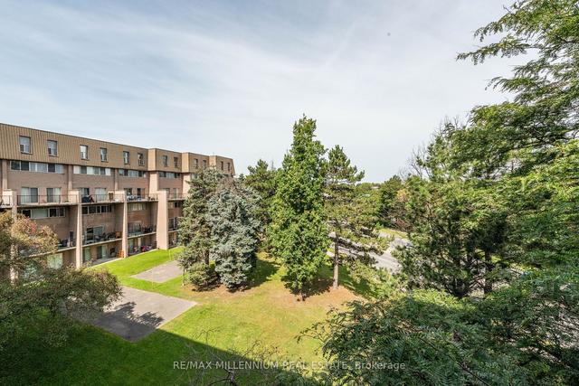 264 - 165 Cherokee Blvd, Townhouse with 4 bedrooms, 2 bathrooms and 1 parking in Toronto ON | Image 26