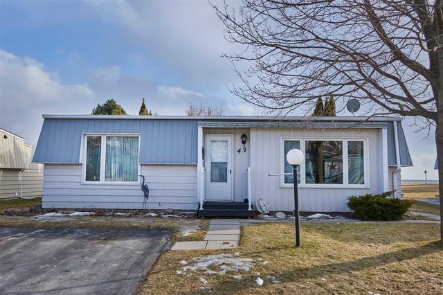 43 Bluffs Rd, House detached with 2 bedrooms, 1 bathrooms and 2 parking in Clarington ON | Image 23